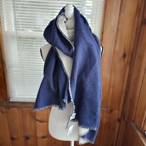 🦄 NWT Unbranded oversized chunky knit rectangle scarf gray navy blue fringe